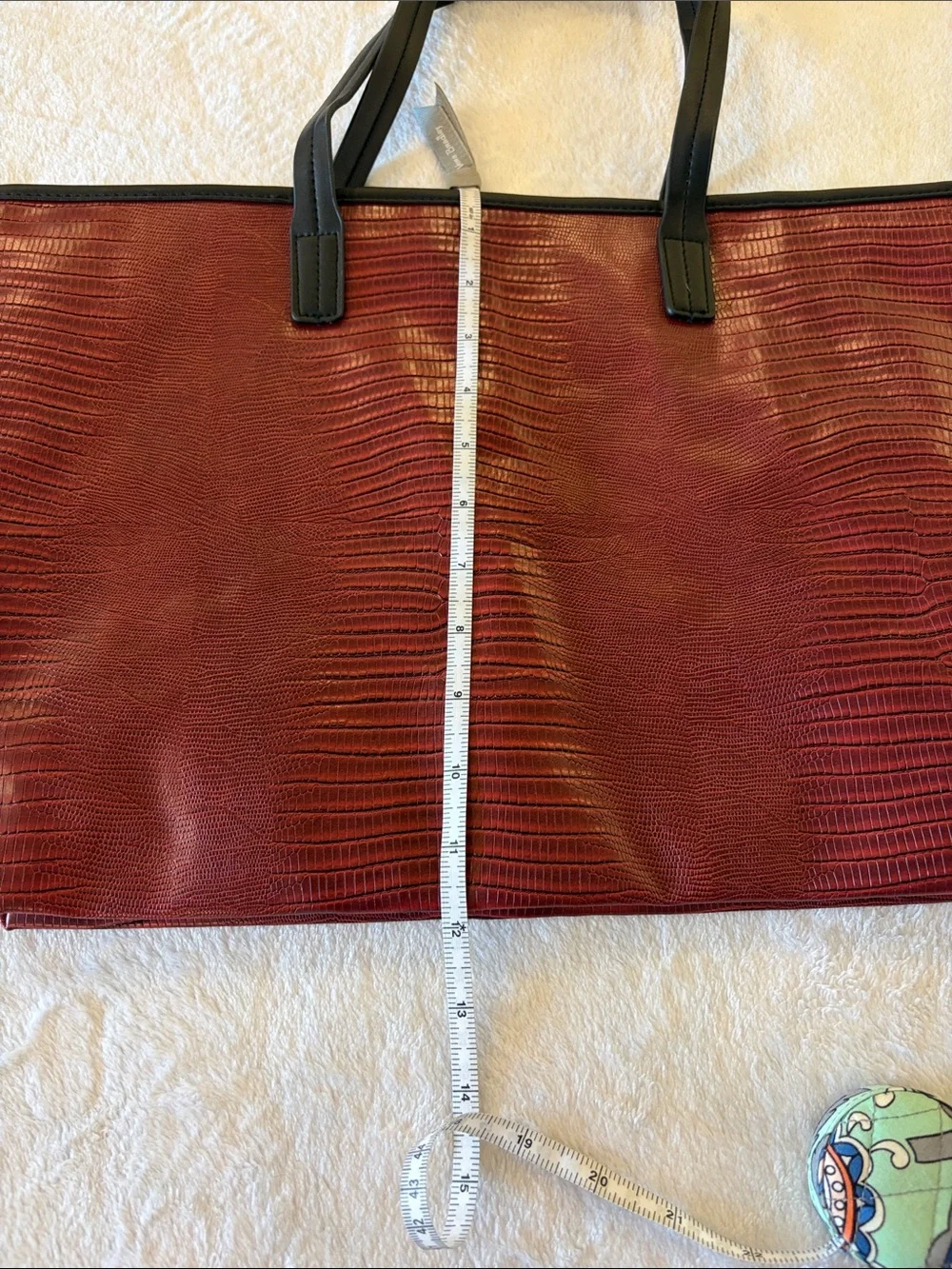 Large 18 inch Tote Bag. Excellent Condition